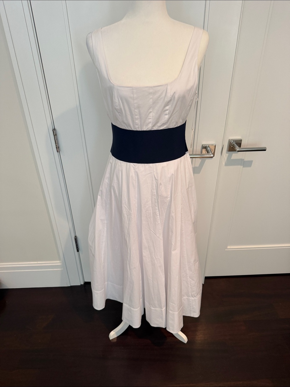STAUD NWT Classic White Sleeveless Dress with Navy Waist Band size 8